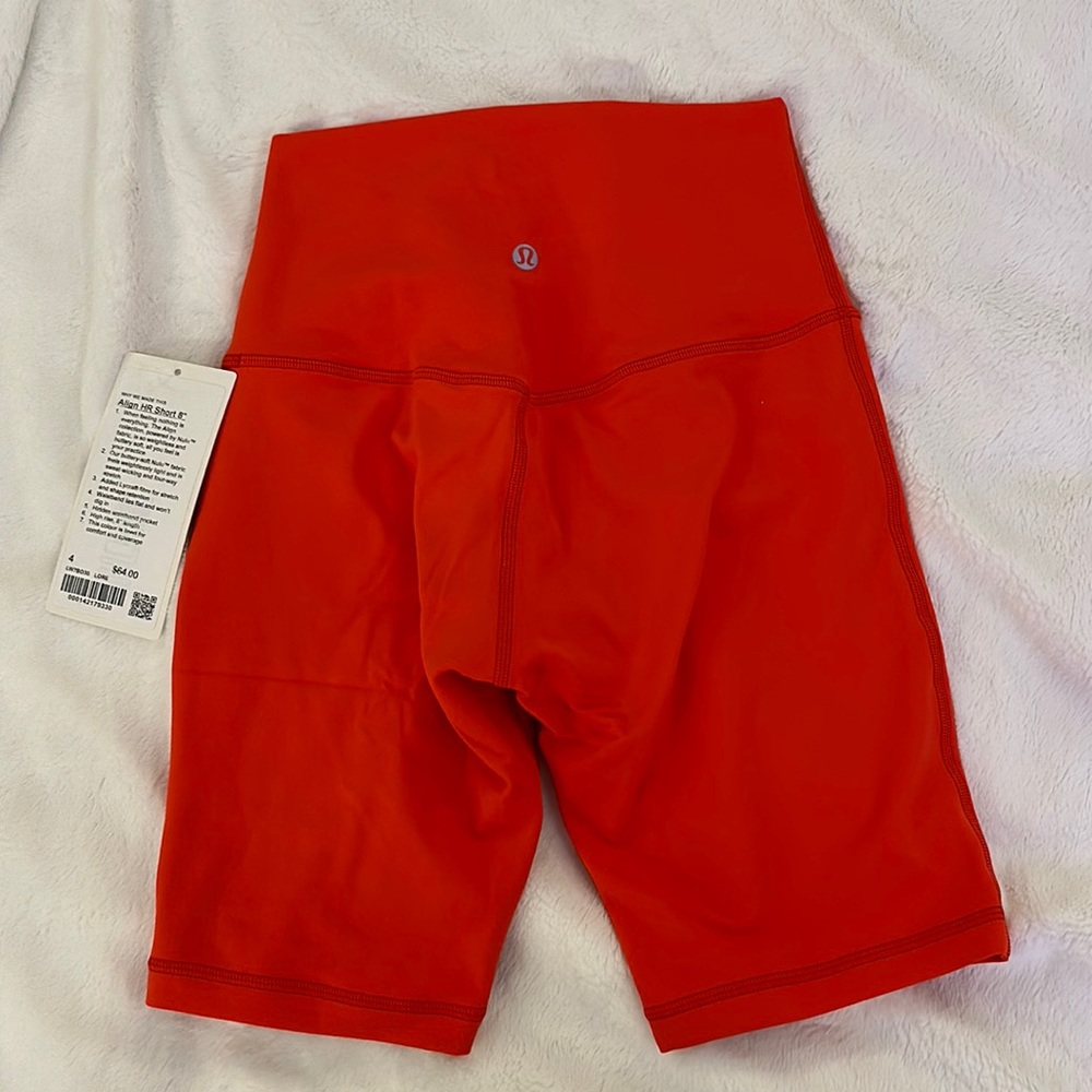 New with tags Lululemon biker shorts